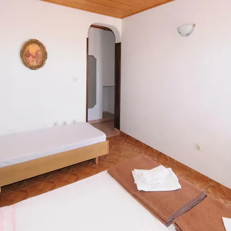 Pansion Jeric -tegetov * Kaštela